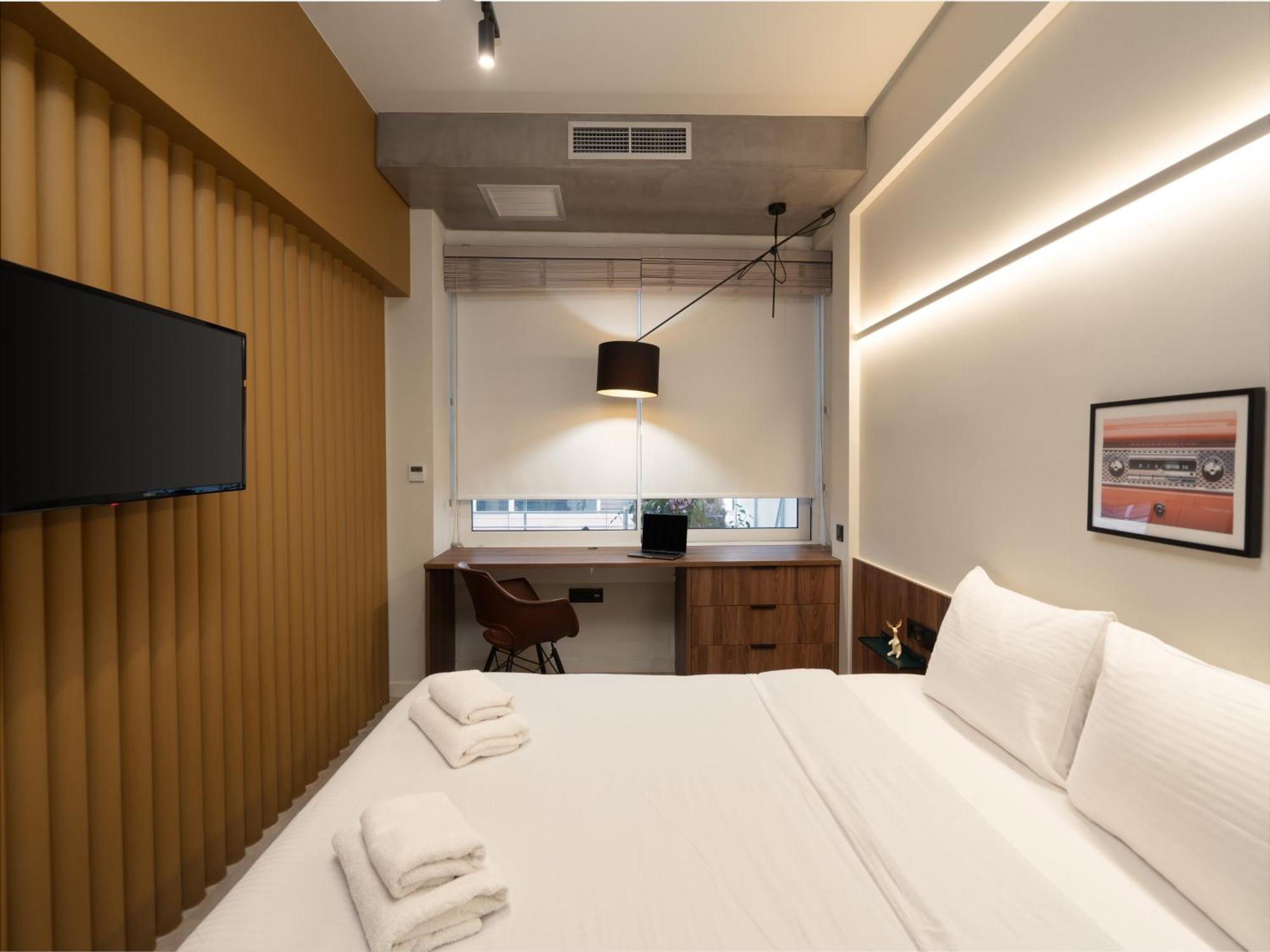 A Place 4U No6 - City Escape With Balcony Lounge & Open Living Space Athen Eksteriør billede