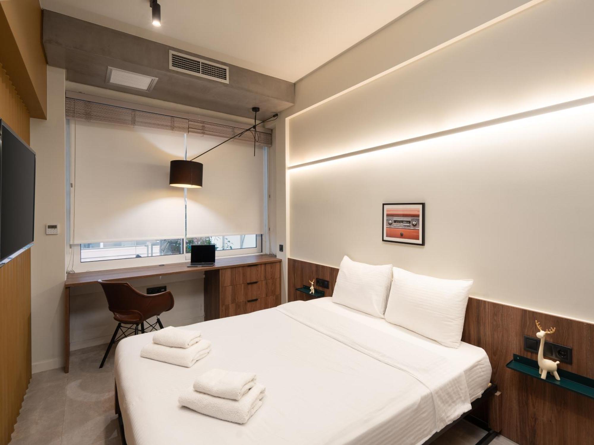 A Place 4U No6 - City Escape With Balcony Lounge & Open Living Space Athen Eksteriør billede