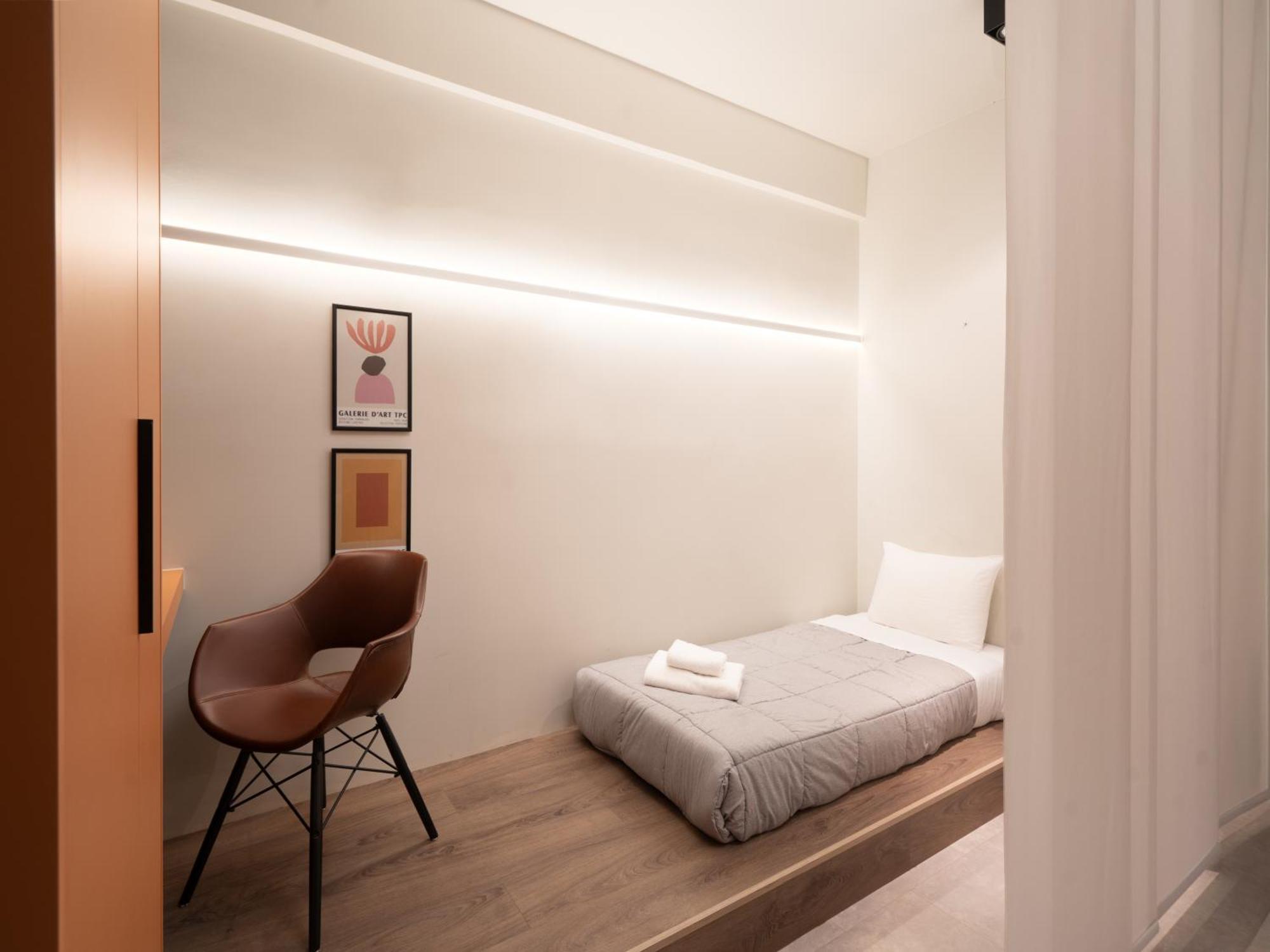 A Place 4U No6 - City Escape With Balcony Lounge & Open Living Space Athen Eksteriør billede